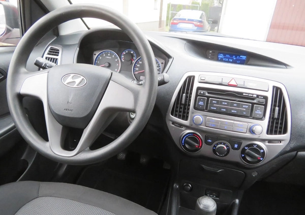 Hyundai i20 cena 14999 przebieg: 132341, rok produkcji 2012 z Zabłudów małe 326